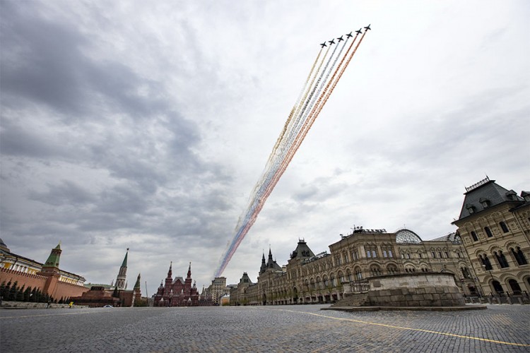 Iznad Moskve lete desetine aviona i helikoptera