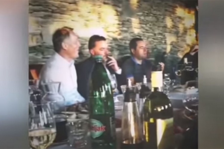 Policija prekinula korona-žurku u Sarajevu: Kažnjeni ministar, ljekar, profesor, pjevači