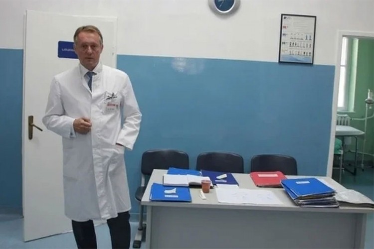 Šabanović nakon korona-žurke razriješen dužnosti šefa klinike na KCUS