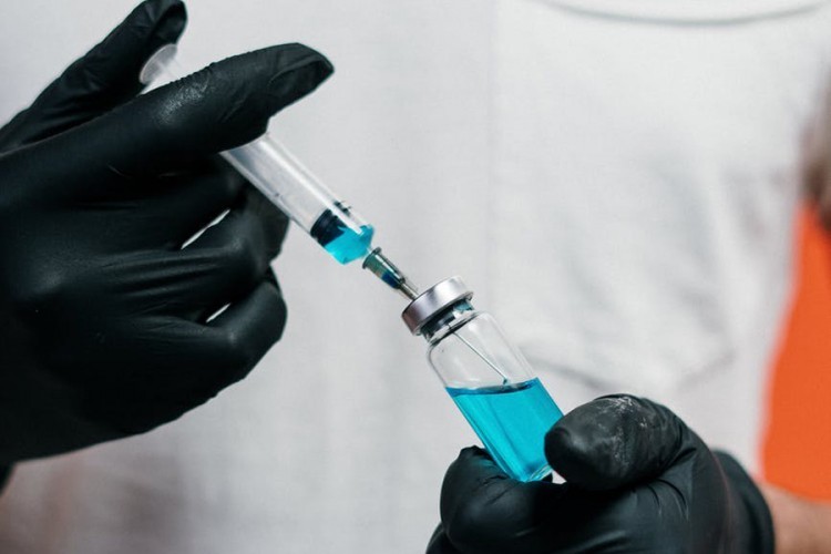 Glavni epidemiolog podnio ostavku nakon kršenja mjera