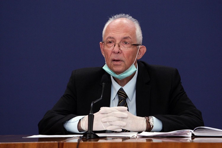 Kon: Izbegavati kontakte, sve na ličnoj odgovornosti
