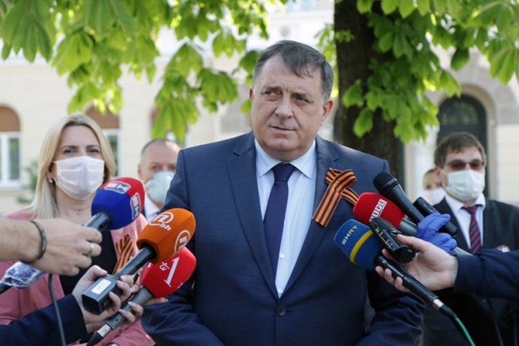 Dodik: 21. vijek treba da bude vijek srpskog ujedinjenja