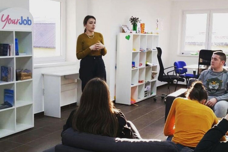 Online aktivnosti za djecu i mlade: Sigurna zona i edukacije u doba korone