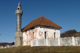 Mještani obnavljaju kamenu džamiju