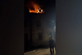 Požar u Sarajevu: Otac s krova zgrade bacio dijete, policajci ga ...