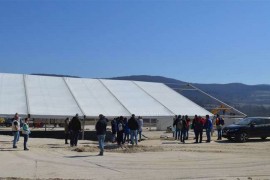 Migranti bježe iz kampa i lutaju selima