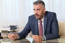 Rajčević pozvao maturante da upisuju domaće fakultete