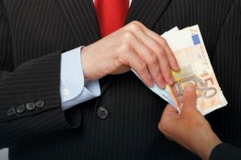 Na korupciju se u EU najviše žale Hrvati, a najmanje Finci