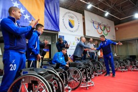 Olimpijski komitet BiH uručio opremu parasportistima