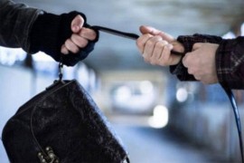 Migrant napao djevojku i oteo joj torbicu s novcem