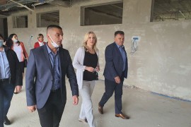 Cvijanović u Gradišci: Izgradnja vrtića i sportske dvorane u ...