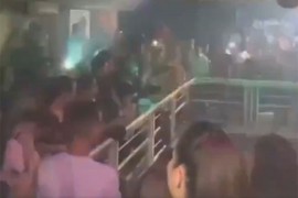 Skandirali u diskoteci: Milo, lopove, ne damo ti svetinje