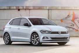 Kupio novi VW Polo, pa ga prevrnuo na krov