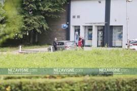 SIPA pretresla Zolakov službeni auto
