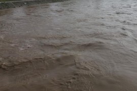 Rijeka Bosna se izlila na put Zavidovići - Maglaj