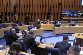 Bećirović pozvao Incka da proglasi zakon o zabrani negiranja genocida