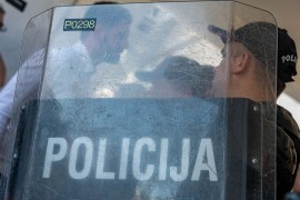 Na ulazu u zgradu opštine Budva i jutros kordon policije