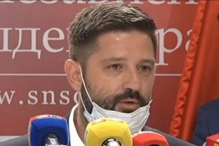 Mitrić napustio SDS i stao uz Mićića