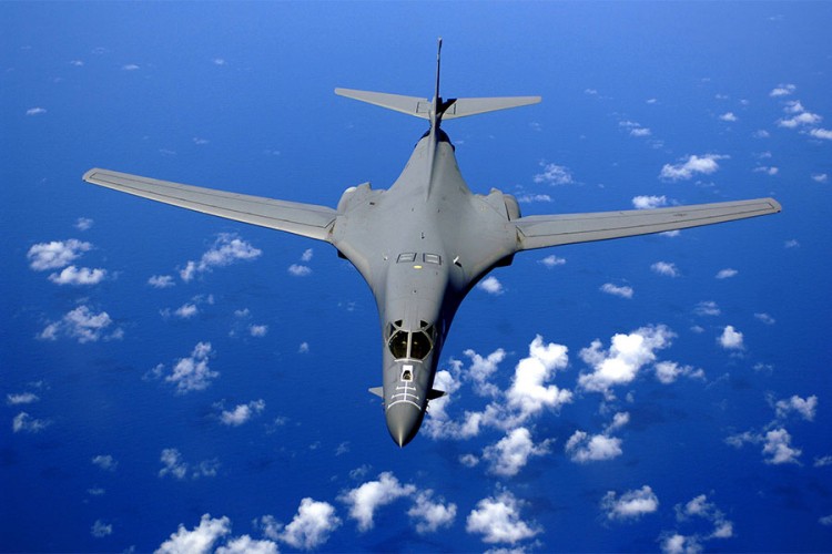 Amerikanci tvrde: Bombarder B-1B problem za rusku flotu
