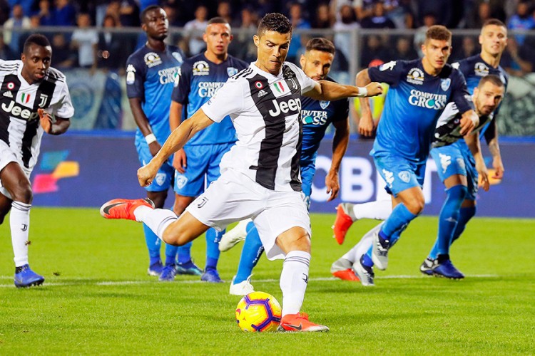 Ronaldo prvi fudbaler milijarder u istoriji