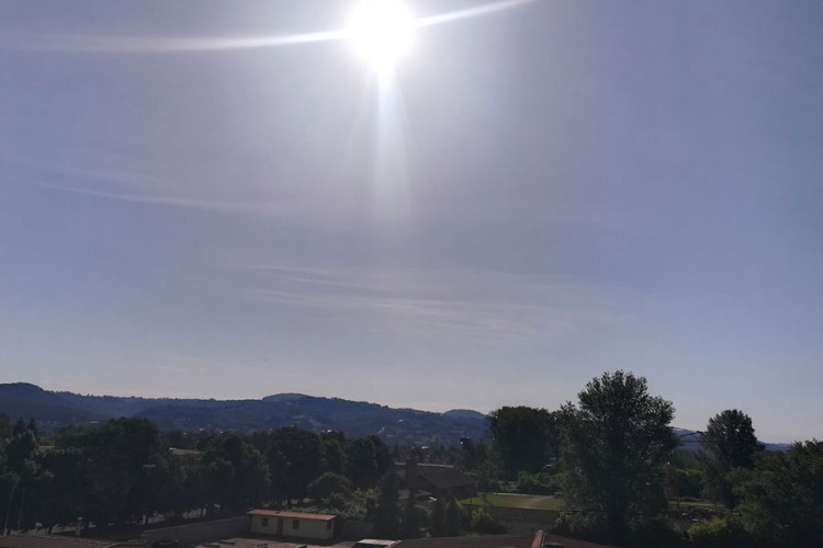 U BiH sunčano, poslije podne kiša