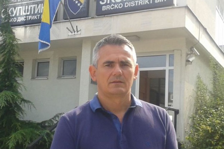 "Zaposleni u javnom sektoru neće moći obavljati funkciju poslanika"