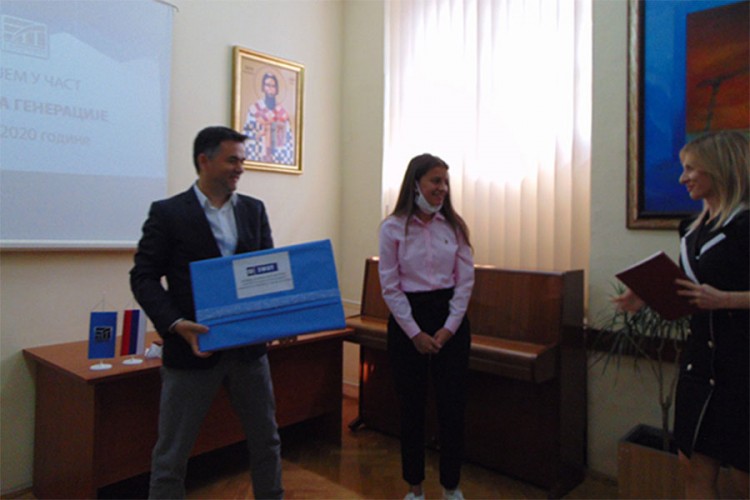 SWOT nagradio učenika generacije Ekonomske škole u Banjaluci