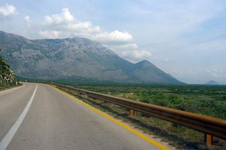 Od danas izmjena saobraćaja na putu Ljubinje- Trebinje