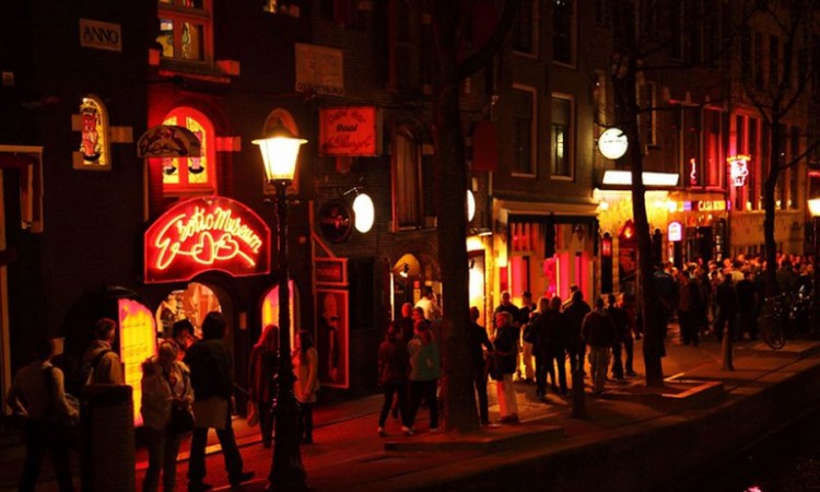 Amsterdam seli bordele, ne žele da budu grad seksa i droge