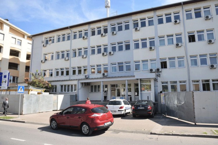 Psihijatrijsko liječenje sinu koji je majku napao satarom