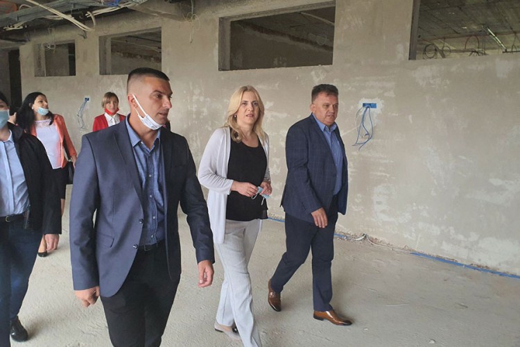 Cvijanović u Gradišci: Izgradnja vrtića i sportske dvorane u završnoj fazi