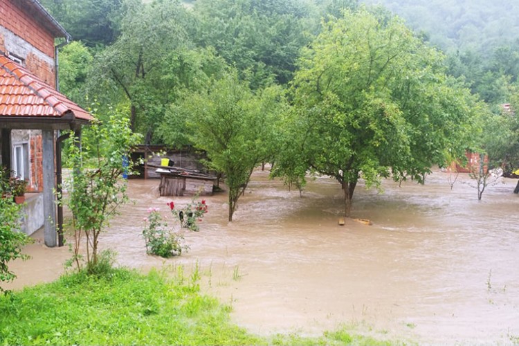 Poplave u Tuzlanskom kantonu