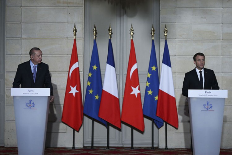 Varnice na liniji Pariz - Ankara: "Klinička smrt NATO"