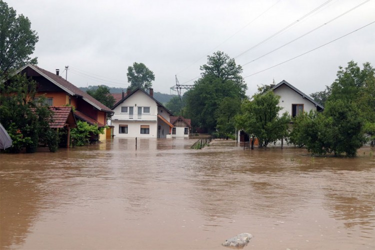 Bujice odnijele mostove i kuće u Tuzlanskom kantonu