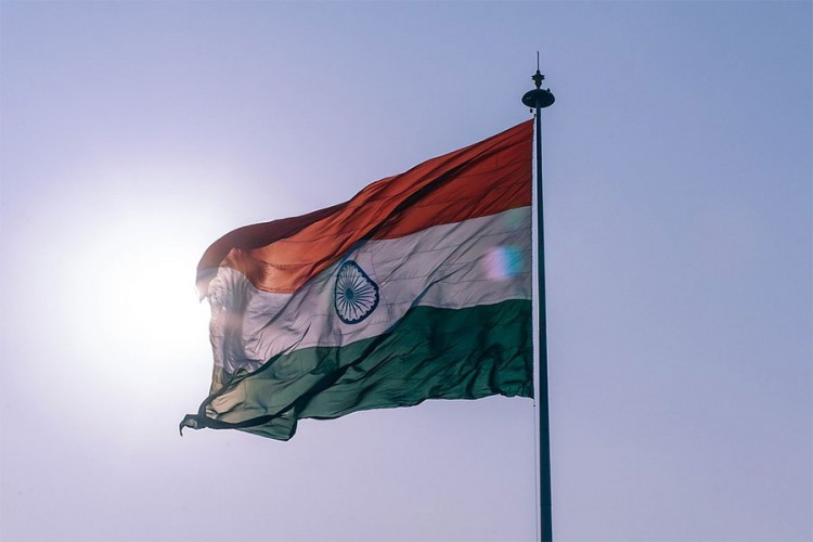 Indija protjeruje polovinu osoblja pakistanske Ambasade