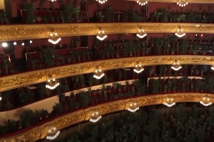 Opera u Barseloni nastavila sezonu koncertom za 2.292 biljke