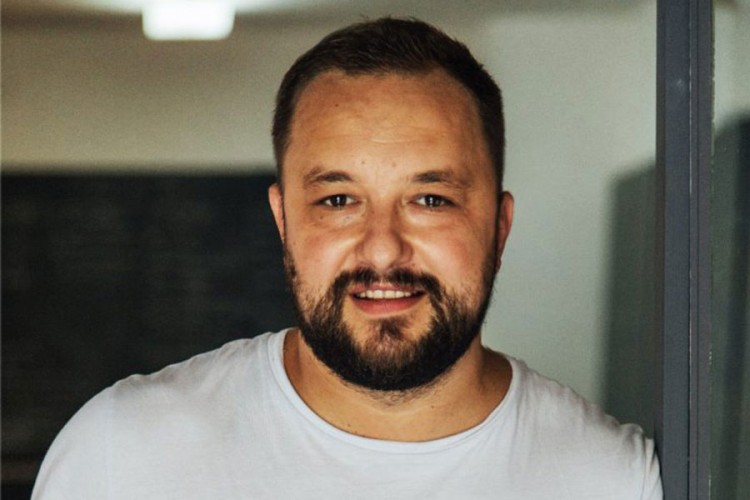 Miljanović o izložbi "Rekonstrukcija": Ljudske katastrofe rađaju inovativniju umjetnost