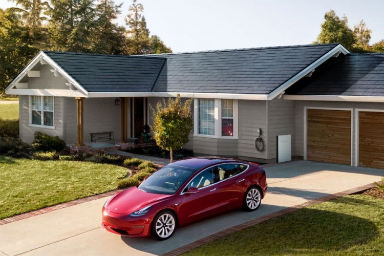 Greškom kupio 27 vozila Tesla umjesto jednog