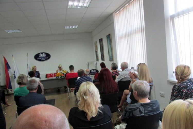 Promovisana knjiga "Dajem sebi za pravo" Anđelke Milićević