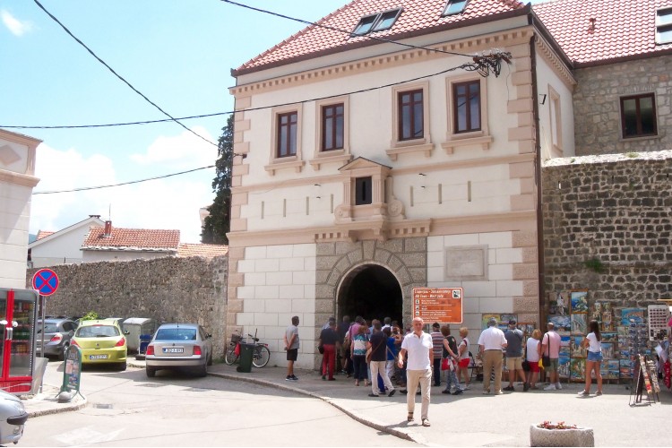 Oko 10.000 prijava za trebinjske vaučere