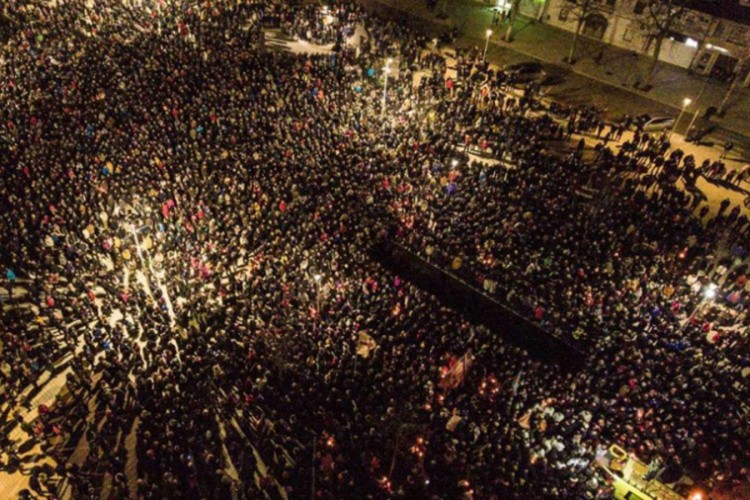 Crna Gora zabranila vjerske i političke skupove