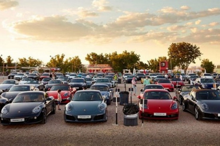 Više od 600 fanova Porschea na okupu
