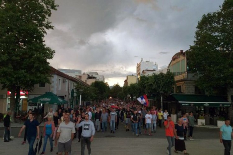 Protestna šetnja kroz Nikšić