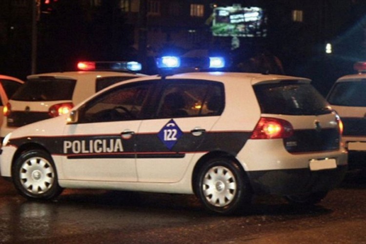 Eksplozija u Sarajevu, oštećen automobil