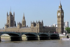 Velika Britanija ukida krantin za povratnike iz inostranstva