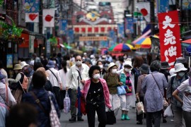U Japanu prva zabrana gledanja u ekran telefona tokom hodanja