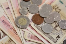 Porodicama zaraženih koronom po 520 KM