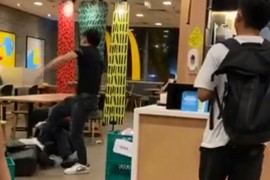 Odbio da usluži goste bez maske pa brutalno pretučen
