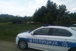 Završena drama kod Gradiške: Muškarac uhapšen, majku odvezla Hitna