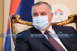 Višković ima blage simptome, zaposleni u Kabinetu negativni